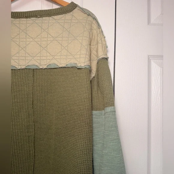 POL Cozy Oasis Patchwork Sweatshirt in Forest Green Medium Boho Oversized Henley - Picture 6 of 8
